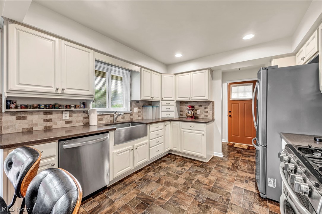 13177 Whitney Road Strongsville OH 44136
