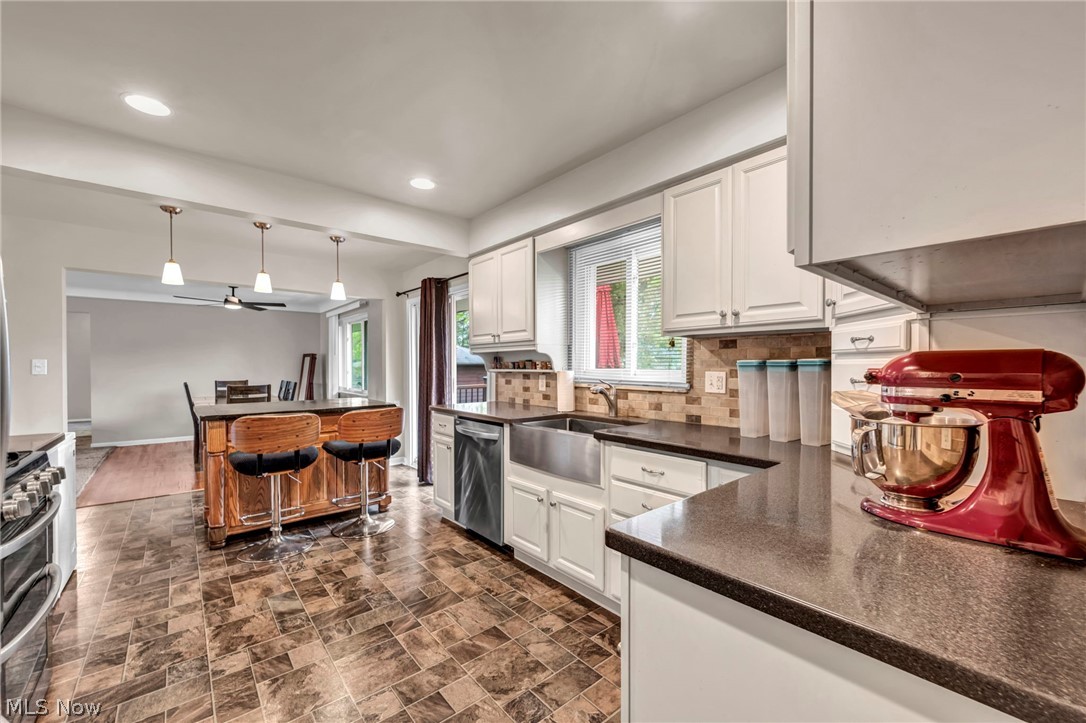 13177 Whitney Road Strongsville OH 44136