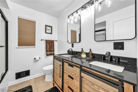 13177 Whitney Road Strongsville OH 44136