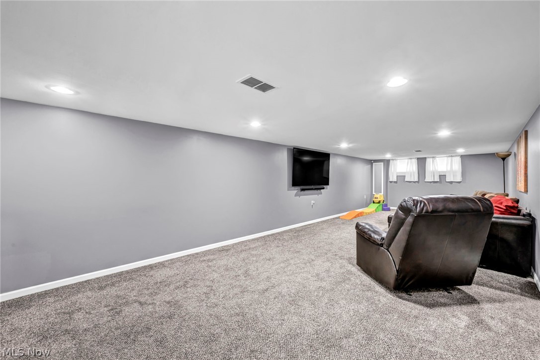 13177 Whitney Road Strongsville OH 44136