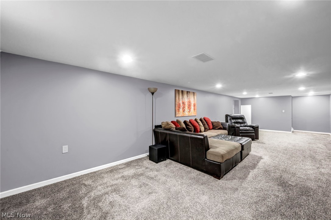 13177 Whitney Road Strongsville OH 44136