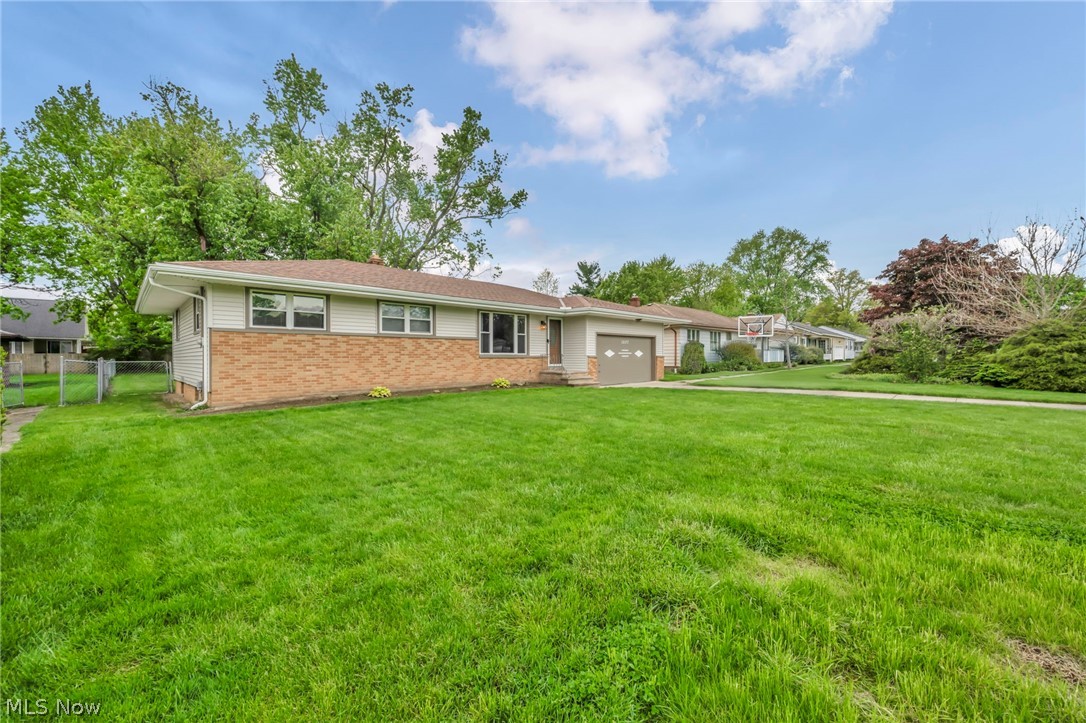 13177 Whitney Road Strongsville OH 44136