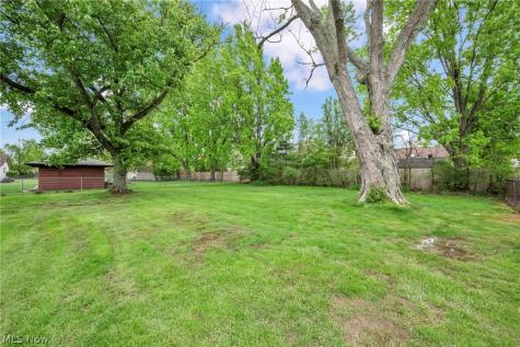 13177 Whitney Road Strongsville OH 44136