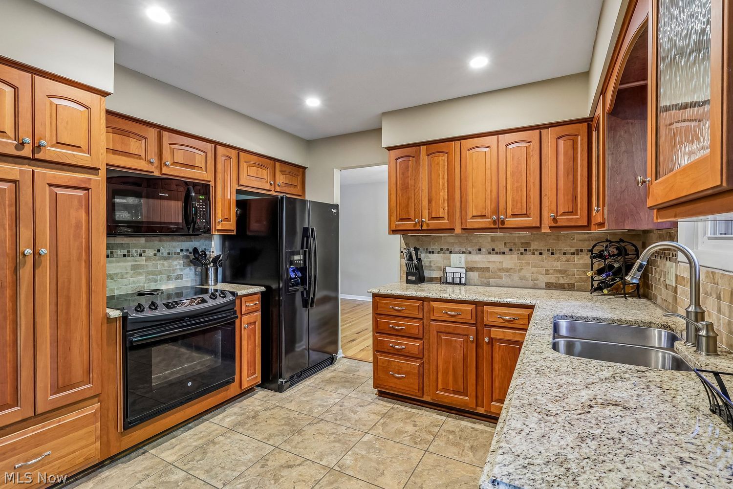 8628 Cedar Road Chesterland OH 44026