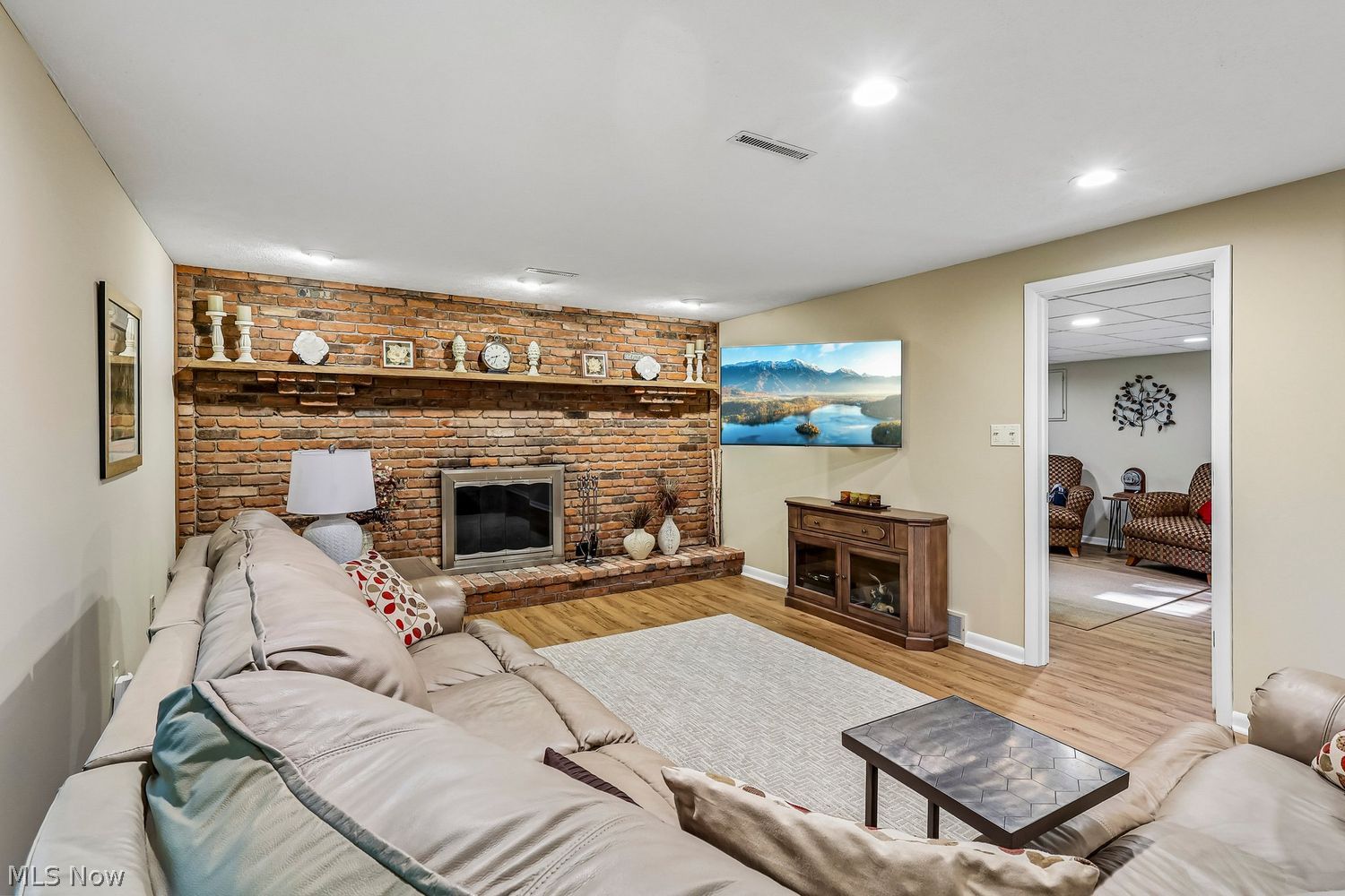 8628 Cedar Road Chesterland OH 44026