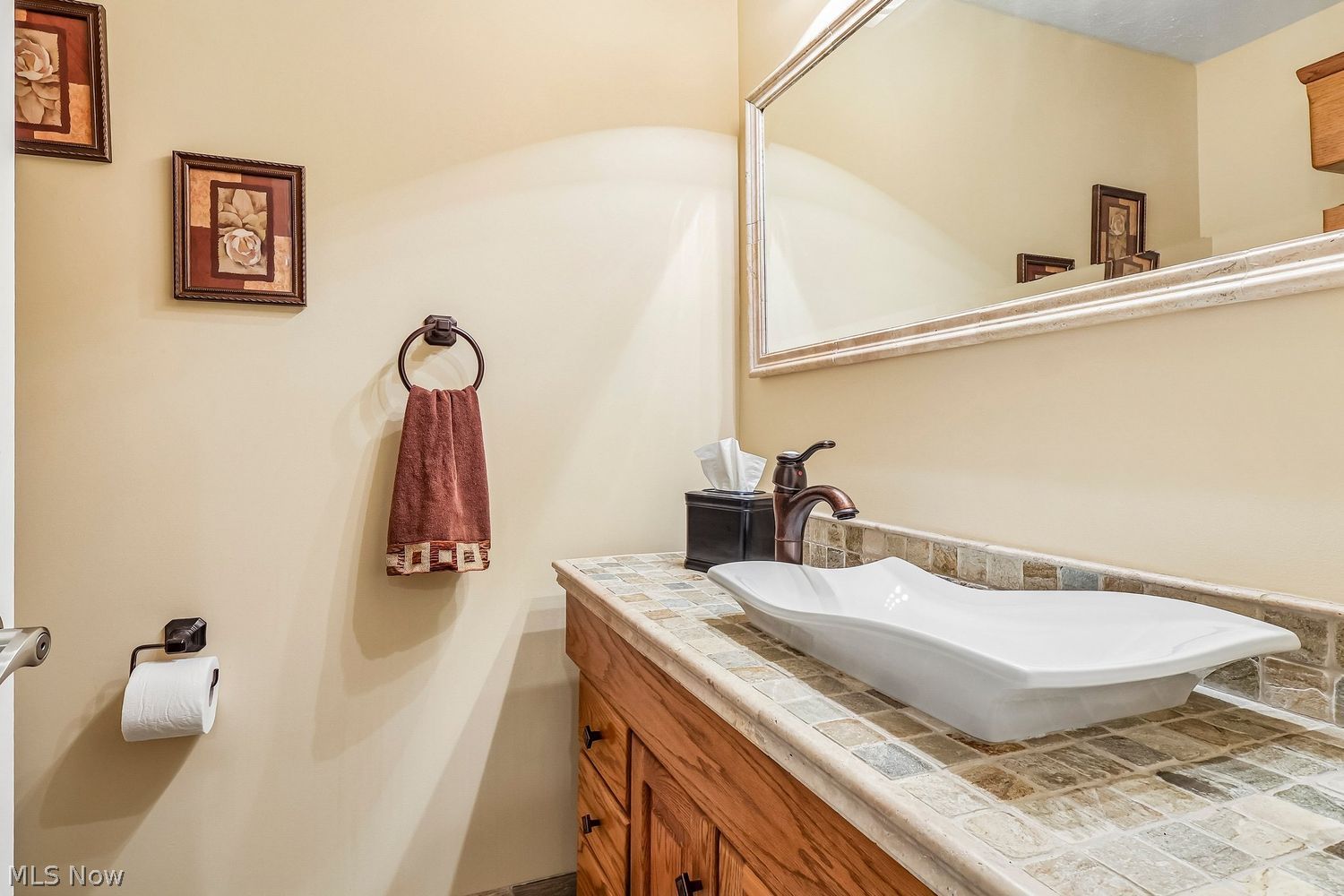 8628 Cedar Road Chesterland OH 44026