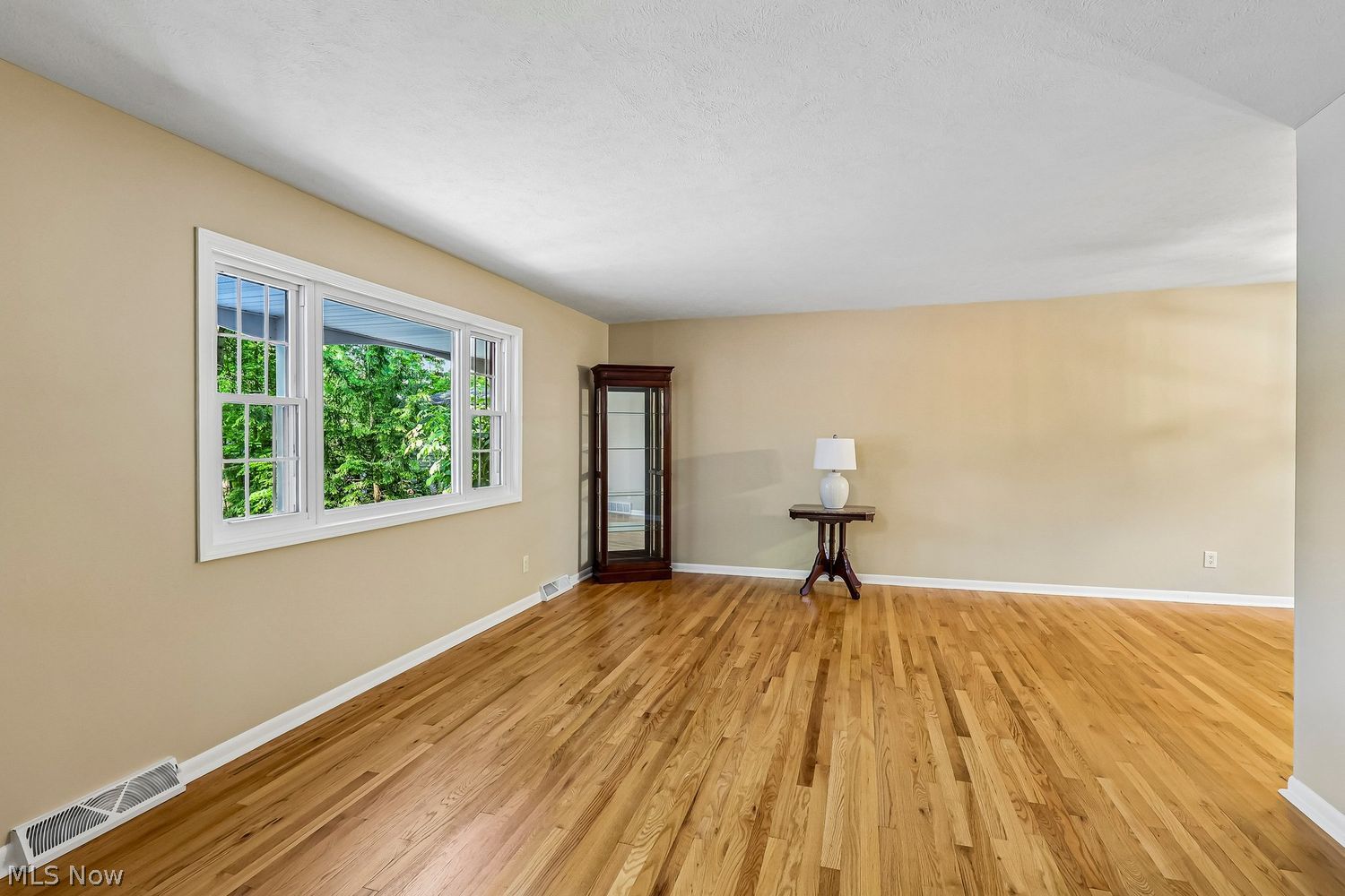 8628 Cedar Road Chesterland OH 44026
