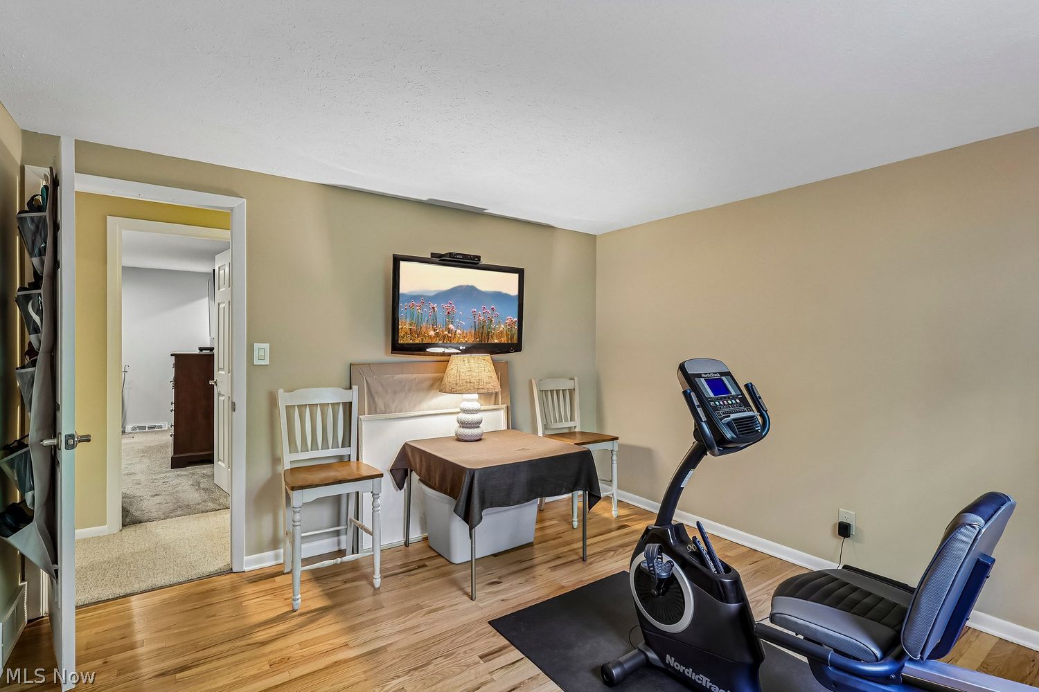 8628 Cedar Road Chesterland OH 44026