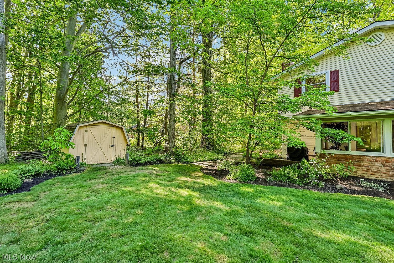 8628 Cedar Road Chesterland OH 44026