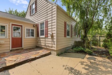 2407 27th Street Cuyahoga Falls OH 44223