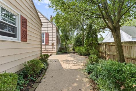 2407 27th Street Cuyahoga Falls OH 44223