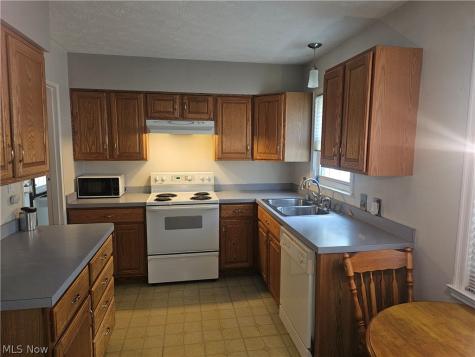 2407 27th Street Cuyahoga Falls OH 44223
