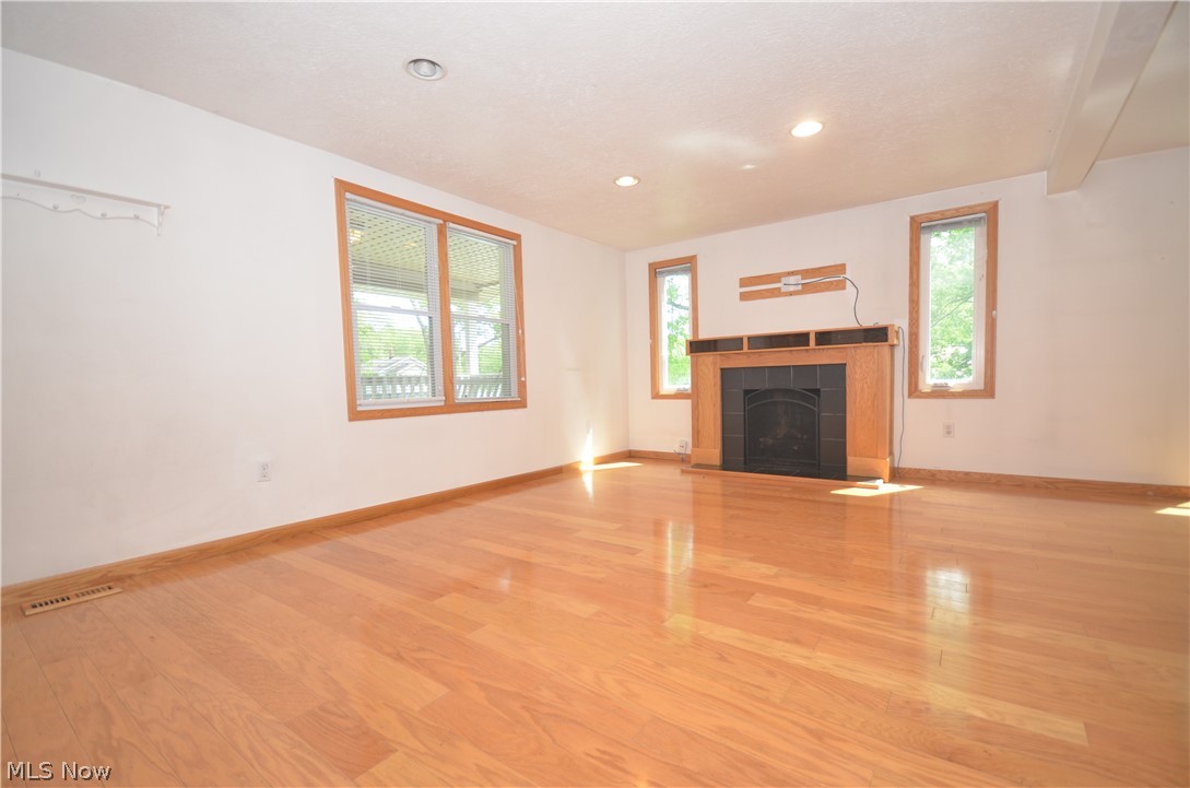 578 Perry Road Tallmadge OH 44278