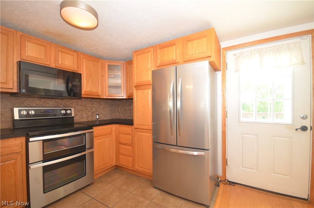 578 Perry Road Tallmadge OH 44278