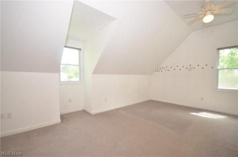 578 Perry Road Tallmadge OH 44278