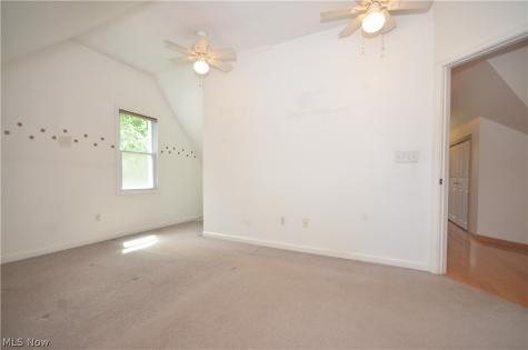 578 Perry Road Tallmadge OH 44278