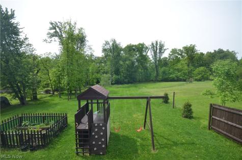 578 Perry Road Tallmadge OH 44278