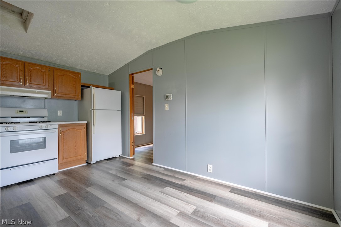 62 Redwood Drive Beloit OH 44609