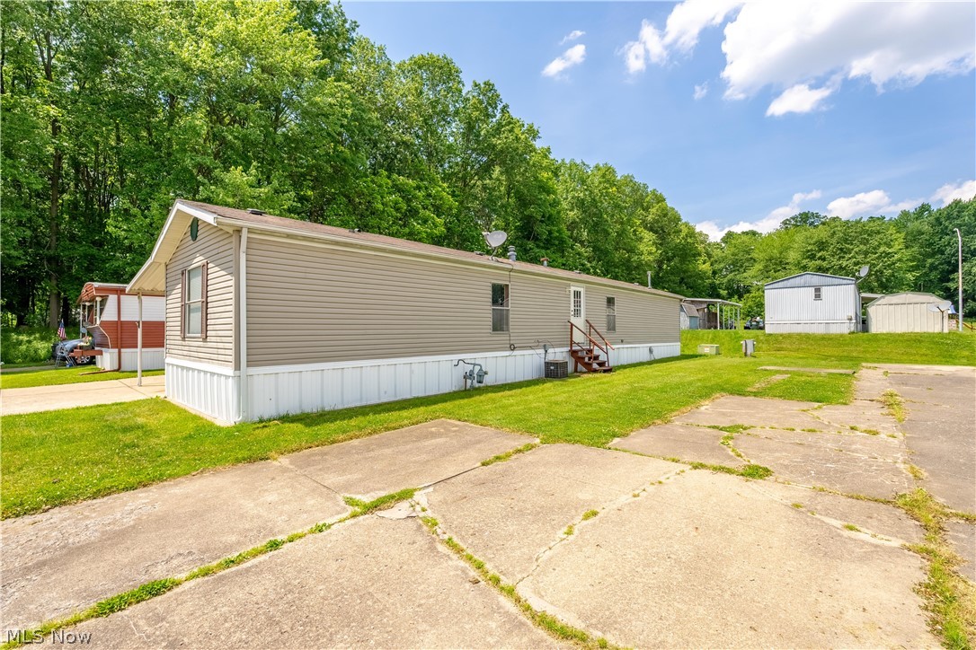 62 Redwood Drive Beloit OH 44609