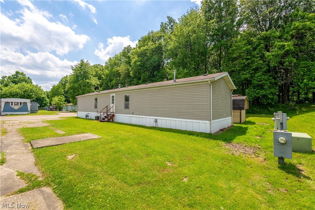 62 Redwood Drive Beloit OH 44609