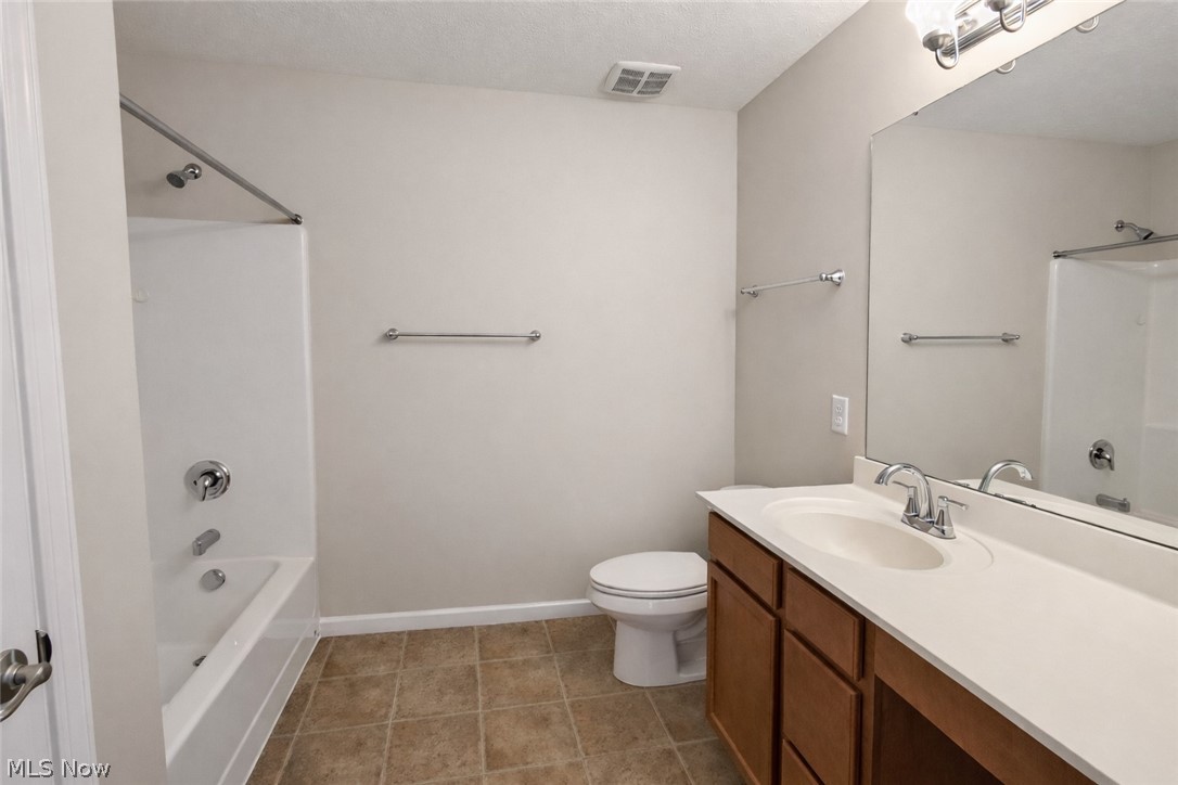 38446 Foxglen Avenue Avon OH 44011
