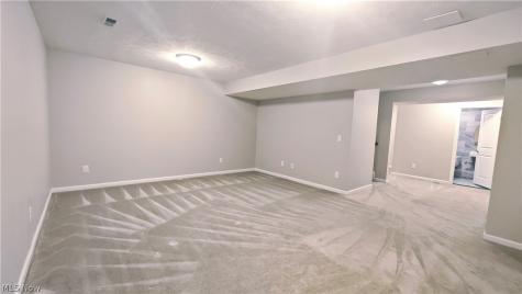 38446 Foxglen Avenue Avon OH 44011