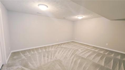 38446 Foxglen Avenue Avon OH 44011