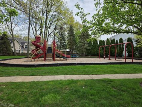 38446 Foxglen Avenue Avon OH 44011