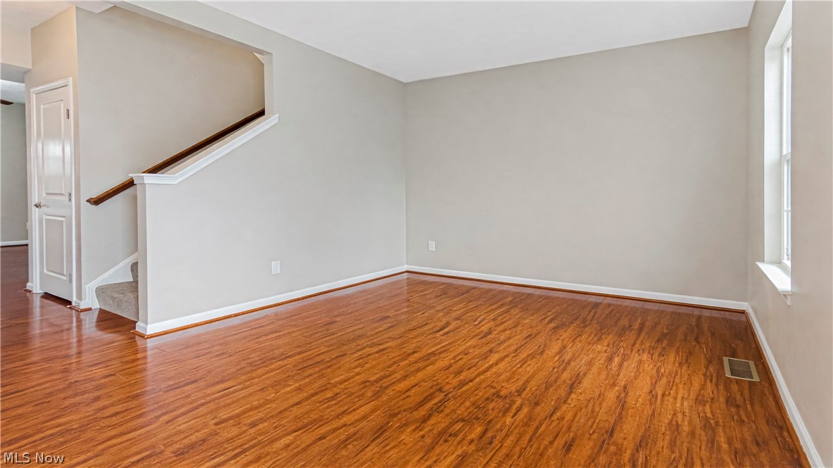 38446 Foxglen Avenue Avon OH 44011