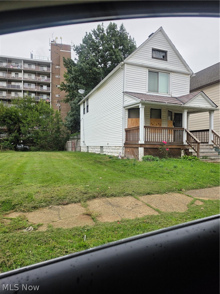 1679 Lockwood Avenue East Cleveland OH 44112