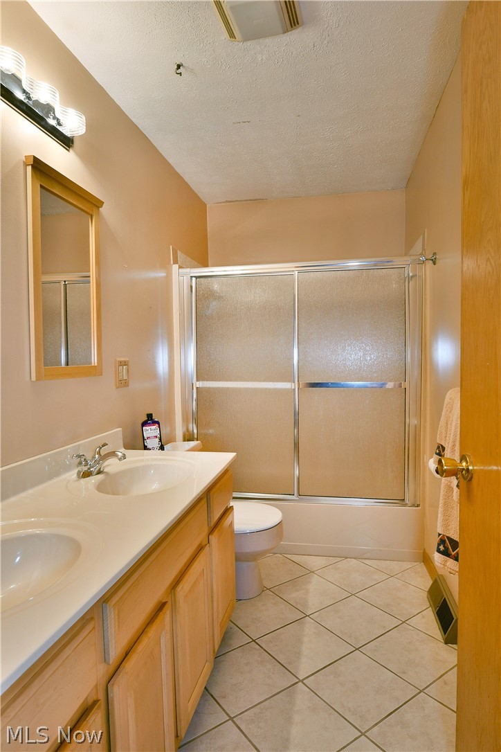 3225 Hewitt Gifford Road Warren OH 44481