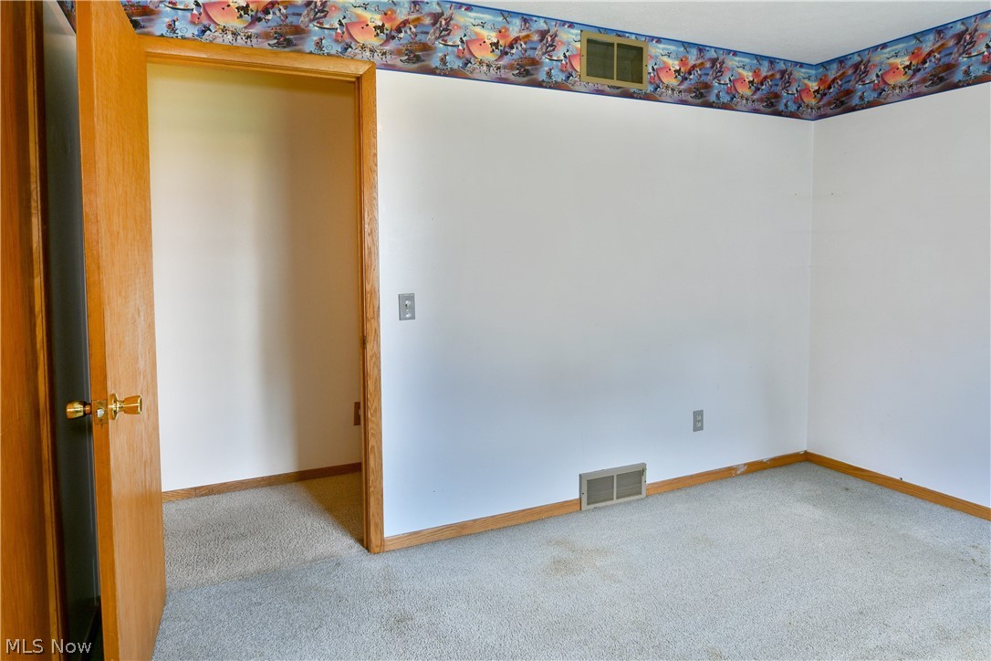 3225 Hewitt Gifford Road Warren OH 44481