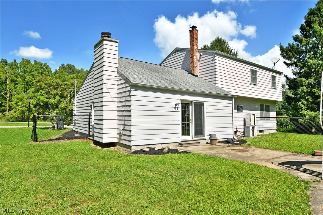 3225 Hewitt Gifford Road Warren OH 44481