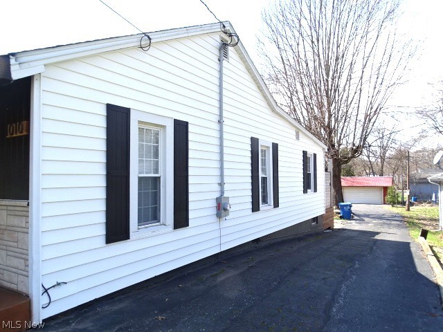 1010 Crestline Drive Akron OH 44312