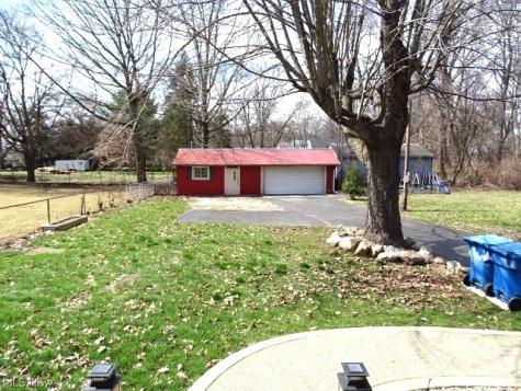 1010 Crestline Drive Akron OH 44312