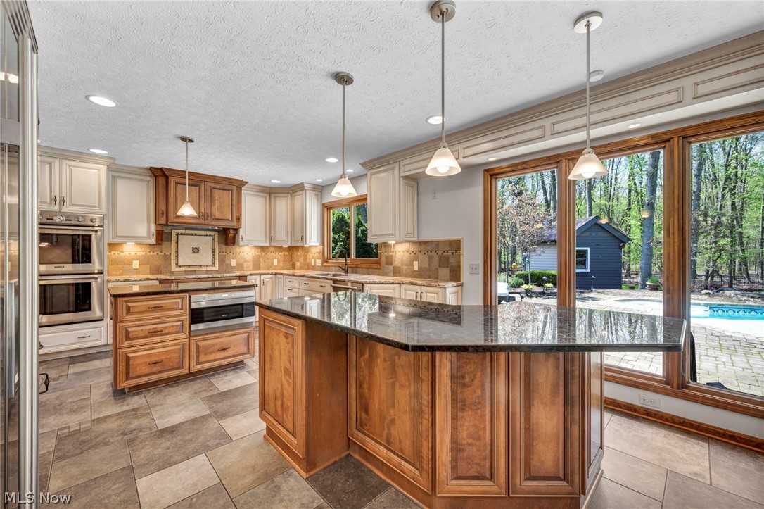 3640 Parson Pond Circle Westlake OH 44145