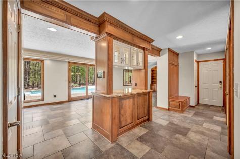 3640 Parson Pond Circle Westlake OH 44145