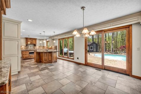 3640 Parson Pond Circle Westlake OH 44145