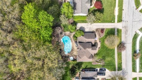 3640 Parson Pond Circle Westlake OH 44145