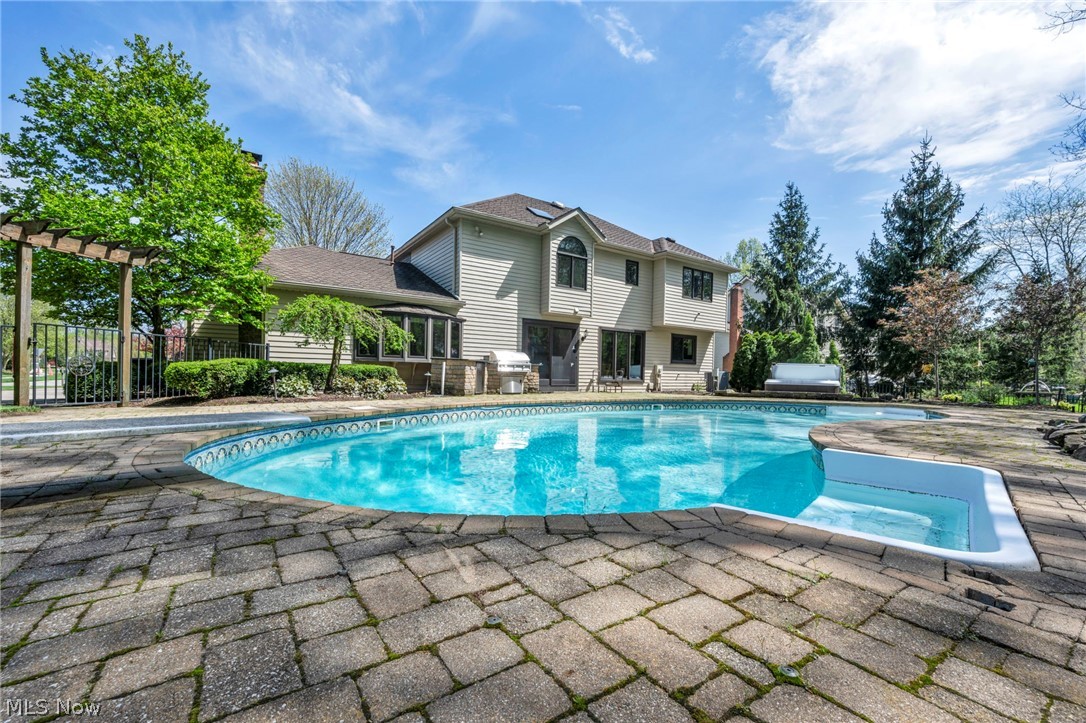3640 Parson Pond Circle Westlake OH 44145