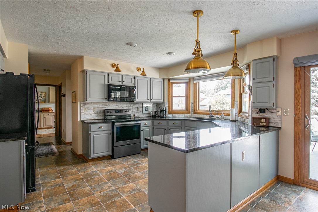 478 Amberwood Drive Akron OH 44312