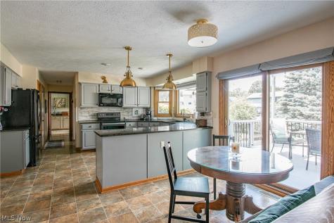 478 Amberwood Drive Akron OH 44312