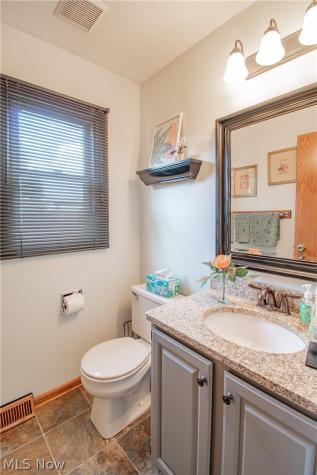 478 Amberwood Drive Akron OH 44312