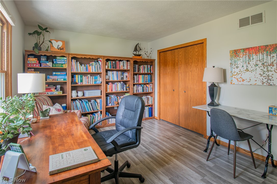 478 Amberwood Drive Akron OH 44312