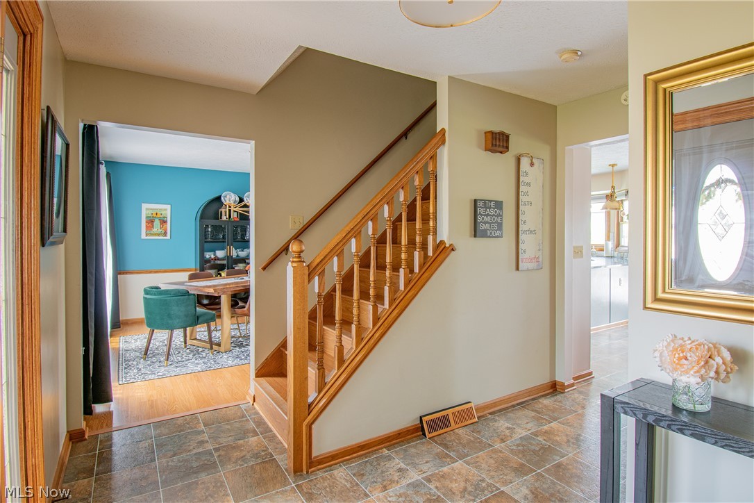 478 Amberwood Drive Akron OH 44312