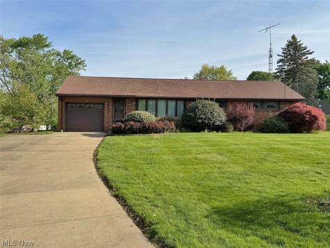 3937 Linda Street NW North Canton OH 44720