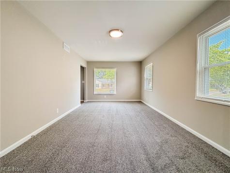 470 Standish Street NW Massillon OH 44647