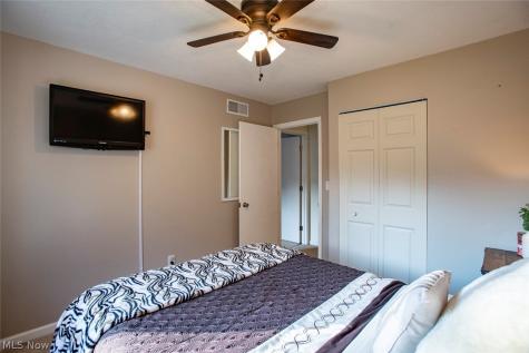 6073 Denise Drive North Ridgeville OH 44039
