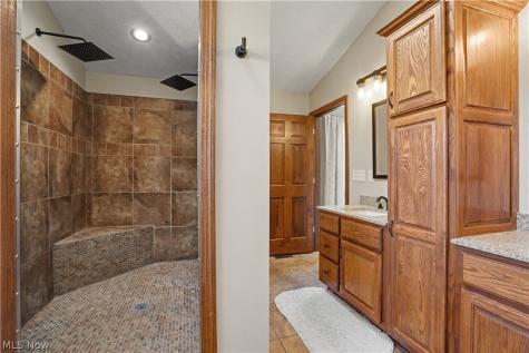 805 Wynncrest Drive Marietta OH 45750