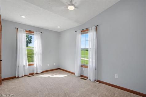 805 Wynncrest Drive Marietta OH 45750